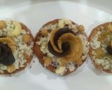 A picture of step 6 of Chocolate flower tart.