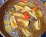 Foto langkah ke 4 dari resep Semur Daging Kentang Tahu.