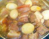Hình bước làm 4 của món Thịt kho rịu (thịt kho trứng)