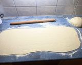 Nagyon könnyű gyors és finom sajtos háromszög recept fázis 2 fotója