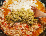 Foto del paso 4 de la receta: Empanadas rellenas con pollo horneado
