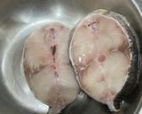 Hình bước làm 1 của món Cá bóp kho tộ