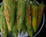 સ્ટફ ચીલી ભજીયા(Stuffed Chilly Bhajiya Recipe in Gujarati) રેસીપી સ્ટેપ3ફોટો