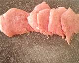 Foto del paso 4 de la receta Filetes de solomillo de cerdo empanados con ensaladilla