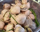 Foto del paso 2 de la receta: Linguine alle Vongole in rosso
