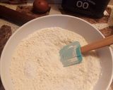 Foto del paso 1 de la receta: Tortas fritas con levadura
