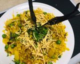 A picture of step 7 of Vidharbha style Poha.