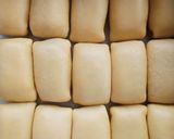 Foto langkah ke 8 dari resep Bolen Pisang tanpa Korsvet.
