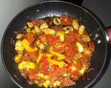 A picture of step 1 of Stir fried button mushrooms.