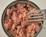 Une image de l'étape 1 de Clafoutis salé au thon, courgettes et jambon blanc.