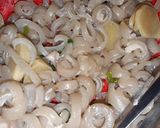 Hình bước làm 1 của món Tiểu long bao (xiao long bao)