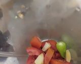 A picture of step 3 of Bhindi Chicken.