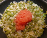 Foto del paso 4 de la receta: Bacalao a la marinera con langostinos y almejas