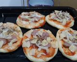 Foto langkah ke 2 dari resep Pizza empuk plus simple.