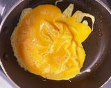 A picture of step 5 of Curry Omurice.