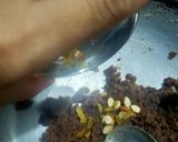 A picture of step 6 of સોજી ચોકલેટ રોલ (Semolina Chocolate Roll Recipe In Gujarati).