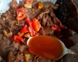 Foto langkah ke 5 dari resep Tumis Daging Sapi Kecap.