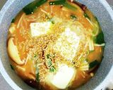 A picture of step 7 of Spicy Miso Shirataki Ramen with Mushrooms.