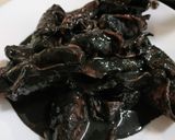 Foto del paso 1 de la receta: Croquetas de txipirones en su tinta