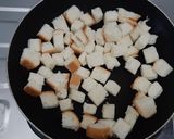 Foto langkah ke 2 dari resep Crispy Caramel Crouton.