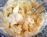 A picture of step 4 of New York Style Strawberry Cheesecake.