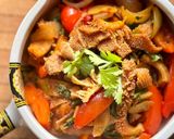 Hình bước làm 4 của món Sách Bò, Khăn Lông Xào Ớt Chuông Vị Cà Ri Thái Đỏ