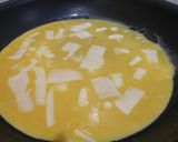 Foto langkah ke 5 dari resep Ayam Geprek &  Cheesy Scramble Egg.
