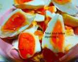 Gambar langkah 4 resipi Salad Telur Asin Thai.
