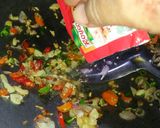 Foto langkah ke 2 dari resep *nasi goreng bumbu iris*.