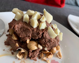 Foto del paso 4 de la receta: Mousse de chocolate con crujiente de frutos secos y chocolate blanco