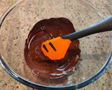 Une image de l'étape 2 de Mousse au chocolat vegan.