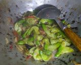 Foto langkah ke 3 dari resep Tumis bunga turi saus tiram.