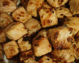 Foto del paso 5 de la receta: "Raxo a Galega" con pimientos de Padrón y patatas fritas