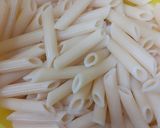 A picture of step 1 of Red sauce pasta.