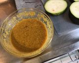 Une image de l'étape 3 de Courgette et tomates moutarde citron épices et emmental (recette plancha).