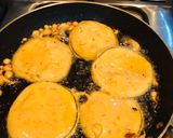 A picture of step 2 of Bengan pakora.