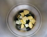 Une image de l'étape 2 de 🥔 Soupe courgettes et pommes de terre !! 🥔.