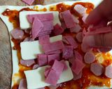 Foto langkah ke 3 dari resep Pizza Pastry Roll.