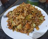 Foto langkah ke 5 dari resep Kwetiau goreng sosis.