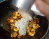 செட்டிநாட்டு இறால் வறுவல் (Chettinadu iraal varuval recipe in tamil) ரெசிபி ஸ்டேப் 4 புகைப்படம்