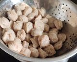 A picture of step 1 of Soya chunks, potato biryani.