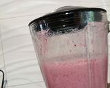 Foto del paso 2 de la receta: Batido de Frutilla 🍓💕