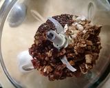 A picture of step 5 of Dry Fruit Ladoos.