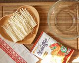 Hình bước làm 2 của món Nấm kim châm chiên giòn
