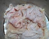 Foto langkah ke 1 dari resep Gongso Kulit Ayam.
