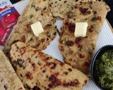 A picture of step 4 of Aloo roti.