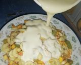 A picture of step 3 of Mix microni fruit chat.
