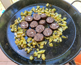 Foto del paso 4 de la receta: Paella de berenjena y morcilla