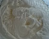Une image de l'étape 3 de Bavarois à la mousse de framboises et glaçage miroir 😃.