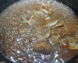 Foto del paso 5 de la receta: Entrecot con salsa confitada sobrasada y champiñones